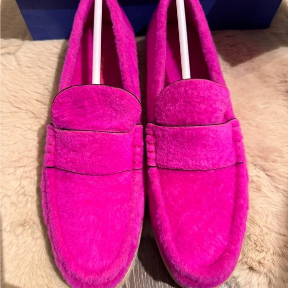Stuart Weitzman Pink loafer. Size 38.5. - Picture 2 of 8